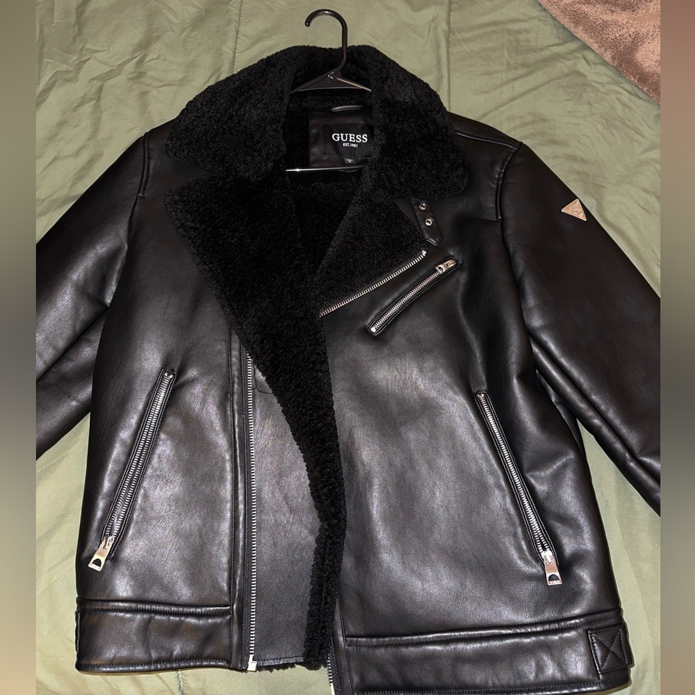 EXCELLENT CONDITION GUESS LEATHER JACKET! Never worn, originally a birthday gift